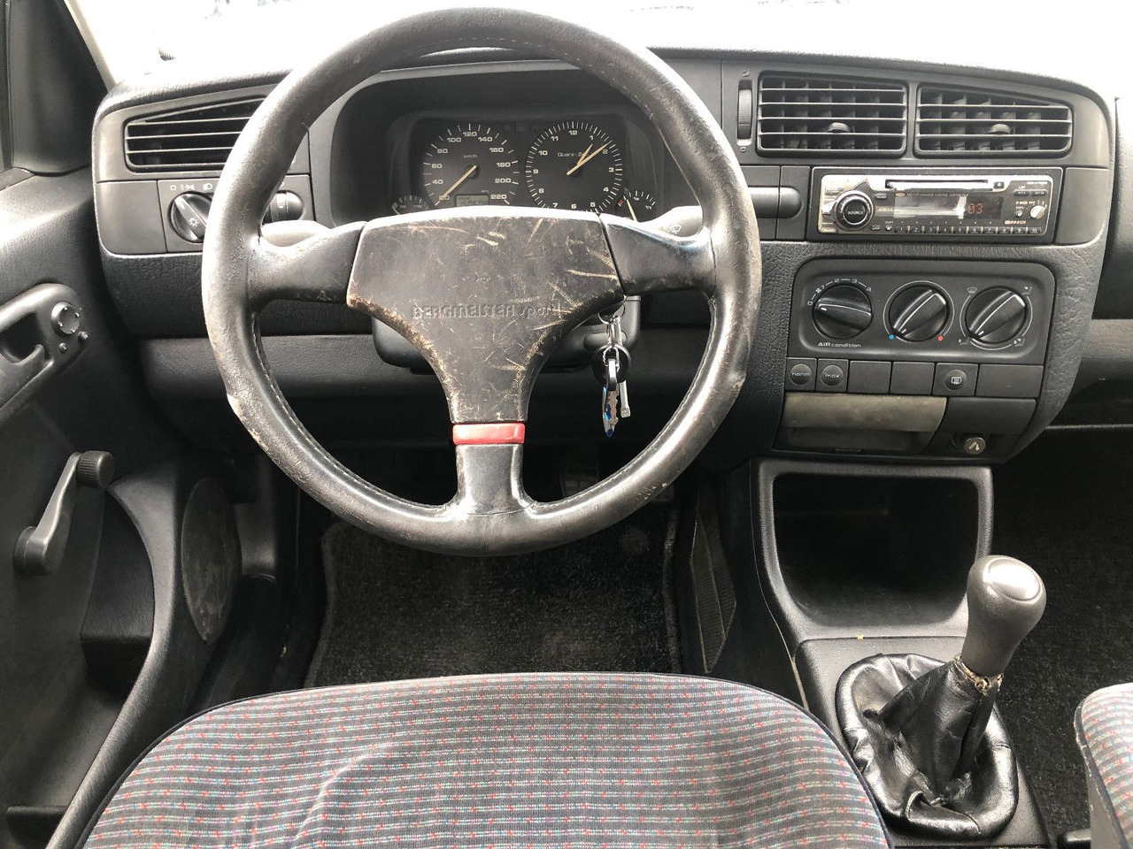 Sedans Volkswagen Golf 1.8 GL Klima: foto 12 Sedans Volkswagen Golf 1.8 GL Klima: foto 12