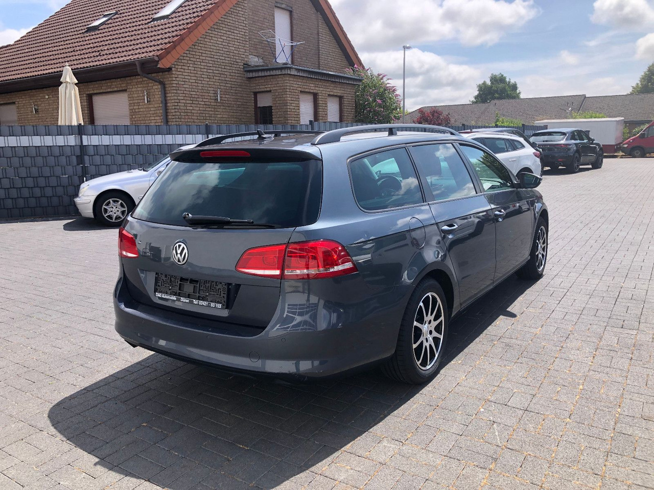 Volkswagen Passat Variant 1.4 TSi Trendline - Universālis: foto 2 Volkswagen Passat Variant 1.4 TSi Trendline - Universālis: foto 2