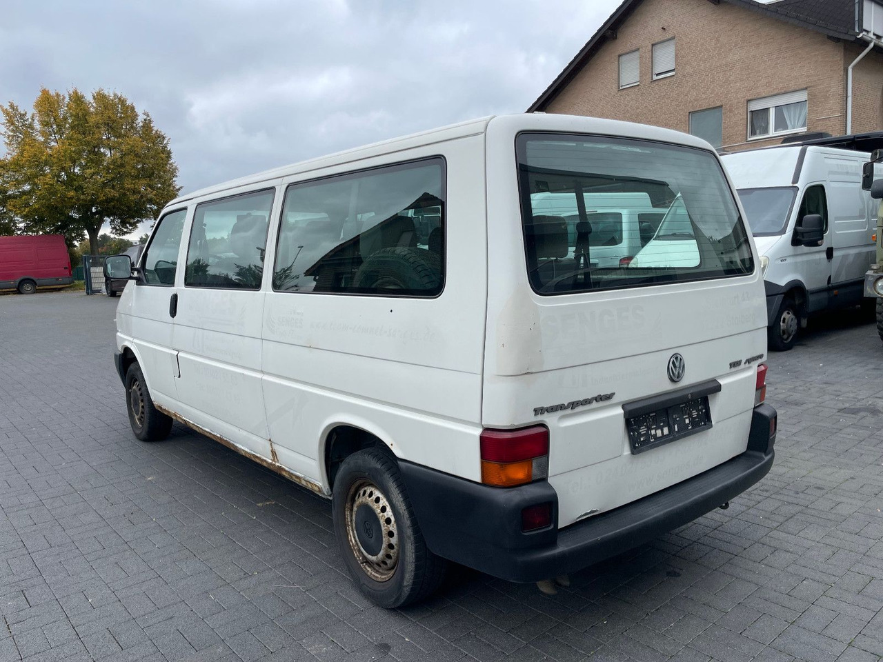 Volkswagen T4 Caravelle 2,5-l-Diesel TDI 75kW syncro lang - Pasažieru furgons: foto 4 Volkswagen T4 Caravelle 2,5-l-Diesel TDI 75kW syncro lang - Pasažieru furgons: foto 4