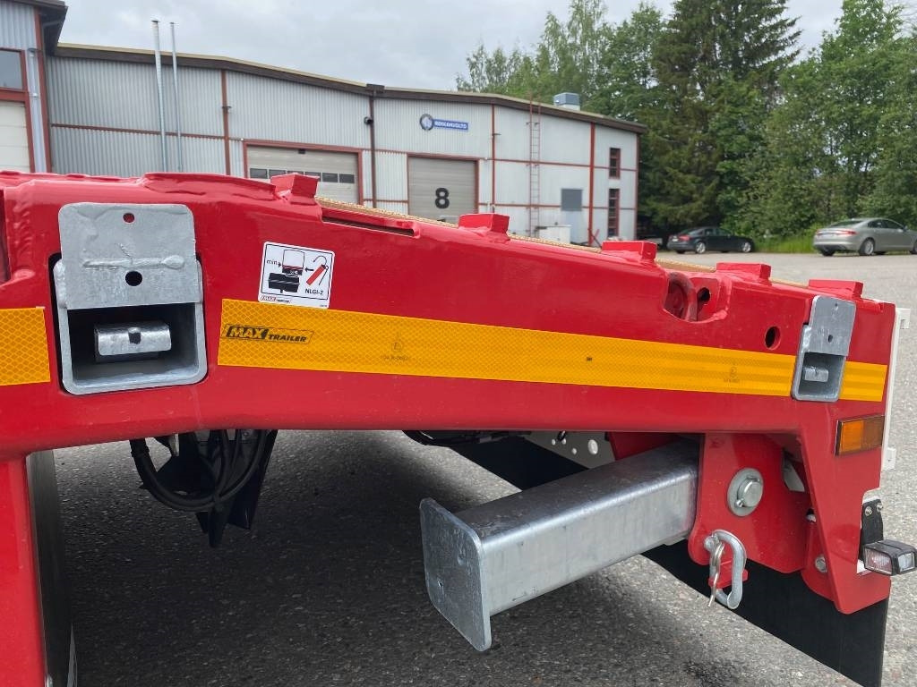 Faymonville Max Trailer, Max100 4AU - Puspiekabe zema profila platforma: foto 4 Faymonville Max Trailer, Max100 4AU - Puspiekabe zema profila platforma: foto 4