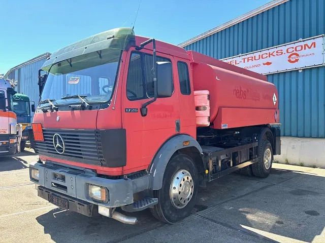 Mercedes-Benz SK 1726 (ORIGINAL GERMAN) 13.500 LITER TANK TRUCK (ZF16 MANUAL GEARBOX / FULL STEEL SUSPENSION / REDUCTION AXLE / ANALOG COUNTER - Autocisterna: foto 1 Mercedes-Benz SK 1726 (ORIGINAL GERMAN) 13.500 LITER TANK TRUCK (ZF16 MANUAL GEARBOX / FULL STEEL SUSPENSION / REDUCTION AXLE / ANALOG COUNTER - Autocisterna: foto 1