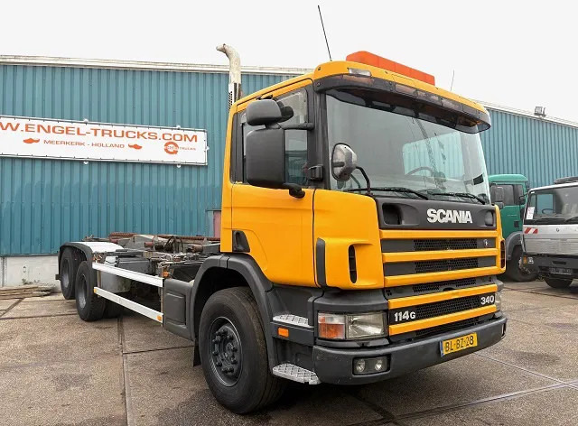 Scania P114-340 6x2 WITH MULTILIFT CONTAINERSYSTEM ONLY 80.500 KM!! ORIGINAL (10 TIRES / FULL STEEL SUSPENSION / 12 GEARS MANUAL GEARBO - Konteineru vedējs/ Kravas automašīna ar noņemamā virsbūve: foto 2 Scania P114-340 6x2 WITH MULTILIFT CONTAINERSYSTEM ONLY 80.500 KM!! ORIGINAL (10 TIRES / FULL STEEL SUSPENSION / 12 GEARS MANUAL GEARBO - Konteineru vedējs/ Kravas automašīna ar noņemamā virsbūve: foto 2