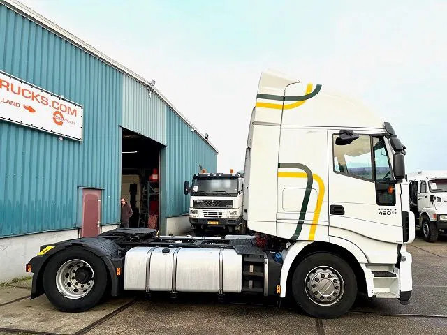 Iveco Stralis AS440S42T/P HI-WAY DUTCH TRUCK (APK/TUV -> 02-2024 / EURO 6 / AS-TRONIC / 2 TANKS / LEATHER SEATS / FRIDGE) - Vilcējs: foto 4 Iveco Stralis AS440S42T/P HI-WAY DUTCH TRUCK (APK/TUV -> 02-2024 / EURO 6 / AS-TRONIC / 2 TANKS / LEATHER SEATS / FRIDGE) - Vilcējs: foto 4