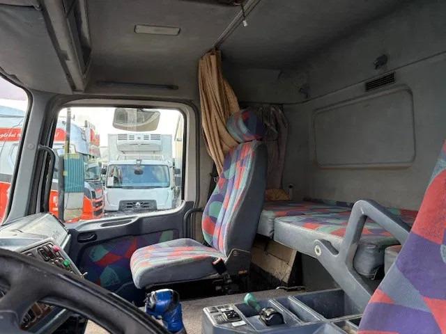 Vilcējs Mercedes-Benz Actros 1843 LS SLEEPERCAB (MP1) (ZF16 MANUAL GEARBOX / REDUCTION AXLE / AIRCONDITIONING / ETC.): foto 12