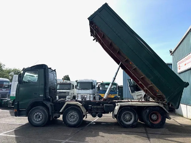 Volvo FH 12.420 8x4 FULL STEEL KIPPER (12+2 GEARS MANUAL GEARBOX / FULL STEEL SUSPENSION / REDUCTION AXLES / VEB-ENGINE BRAKE) - Kravas automašīna pašizgāzējs: foto 5 Volvo FH 12.420 8x4 FULL STEEL KIPPER (12+2 GEARS MANUAL GEARBOX / FULL STEEL SUSPENSION / REDUCTION AXLES / VEB-ENGINE BRAKE) - Kravas automašīna pašizgāzējs: foto 5