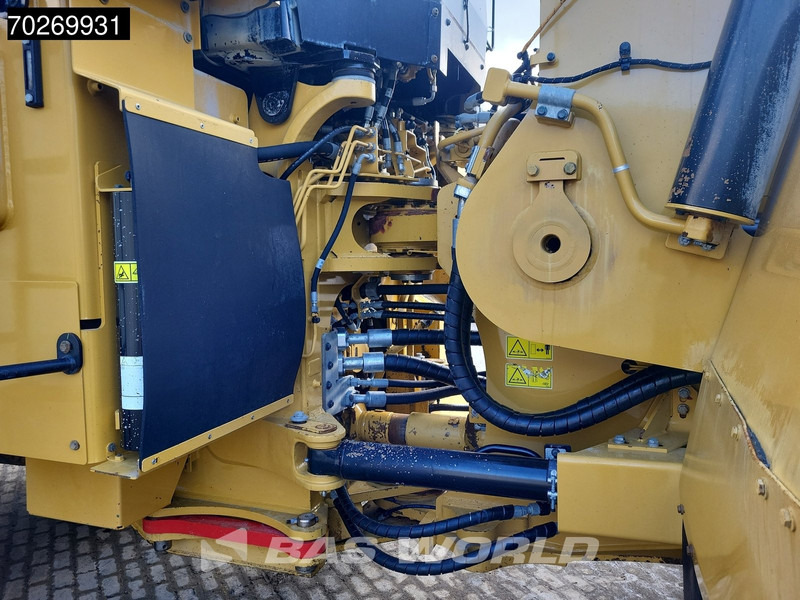 Riteņu iekrāvējs Caterpillar 988 K: foto 16