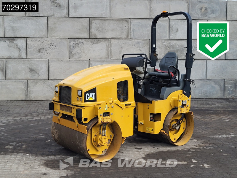 Caterpillar CB2.7 - Veltnis: foto 1 Caterpillar CB2.7 - Veltnis: foto 1