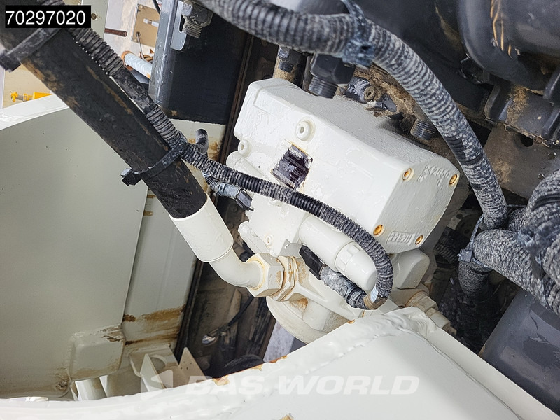 DAF CF 450 8X4 9m3 Putzmeister Mixer Automatic Steelsuspension Euro 6 - Betonvedējs: foto 5 DAF CF 450 8X4 9m3 Putzmeister Mixer Automatic Steelsuspension Euro 6 - Betonvedējs: foto 5