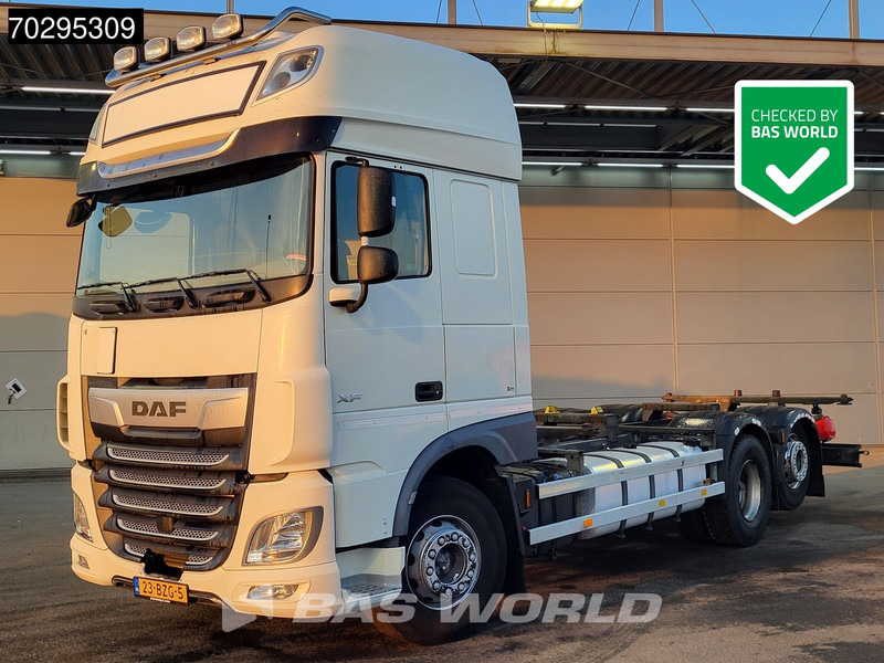 DAF XF 450 XF 6X2 NL-Truck Retarder 2xTanks Lift-axle Standairco ACC Euro 6 - Konteineru vedējs/ Kravas automašīna ar noņemamā virsbūve: foto 1 DAF XF 450 XF 6X2 NL-Truck Retarder 2xTanks Lift-axle Standairco ACC Euro 6 - Konteineru vedējs/ Kravas automašīna ar noņemamā virsbūve: foto 1
