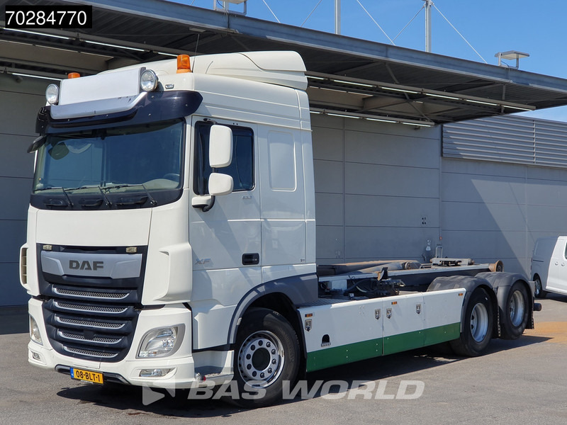 DAF XF 530 XF 6X2 NL-Truck VDL Hooklift Standklima Automatic ACC Euro 6 - Pacēlājs ar āķi: foto 3 DAF XF 530 XF 6X2 NL-Truck VDL Hooklift Standklima Automatic ACC Euro 6 - Pacēlājs ar āķi: foto 3