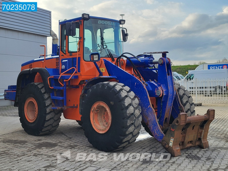 Doosan DL300 DUTCH DEALER MACHINE - NEW WATER PUMP līzingu Doosan DL300 DUTCH DEALER MACHINE - NEW WATER PUMP: foto 6
