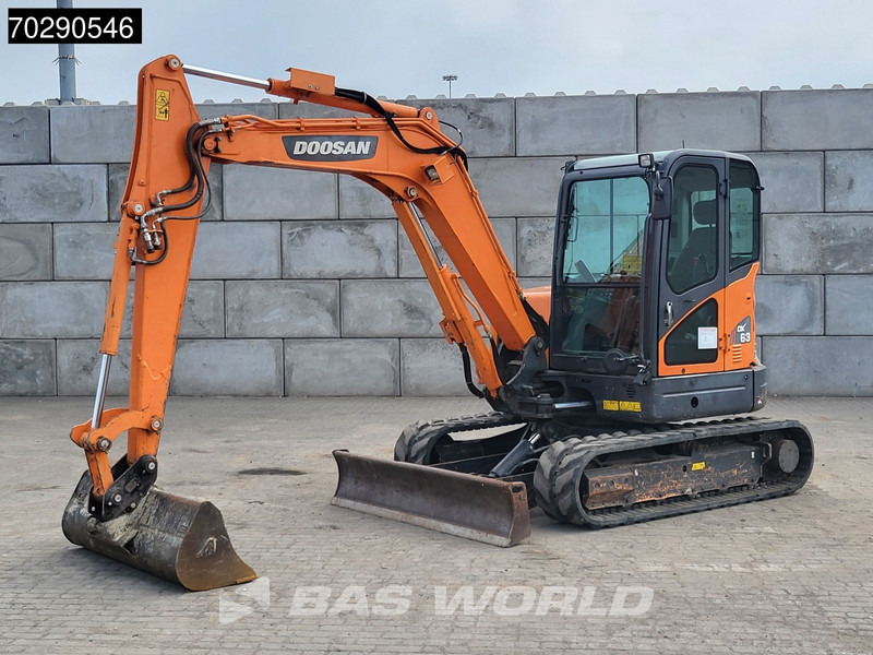 Doosan DX63-3 - Mini-ekskavators: foto 2 Doosan DX63-3 - Mini-ekskavators: foto 2