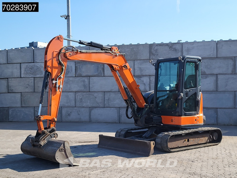 Hitachi ZX55U-6CLR A/C - 3 BUCKETS - Mini-ekskavators: foto 2 Hitachi ZX55U-6CLR A/C - 3 BUCKETS - Mini-ekskavators: foto 2