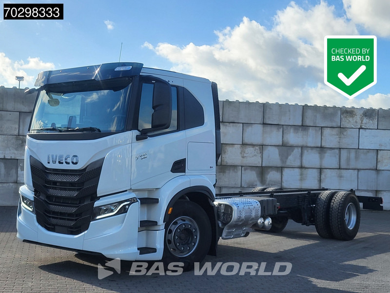 Iveco S-Way 340 4X2 NEW! Chassis Automatic Navi LED Euro 6 - Šasija kravas automašīna: foto 1 Iveco S-Way 340 4X2 NEW! Chassis Automatic Navi LED Euro 6 - Šasija kravas automašīna: foto 1