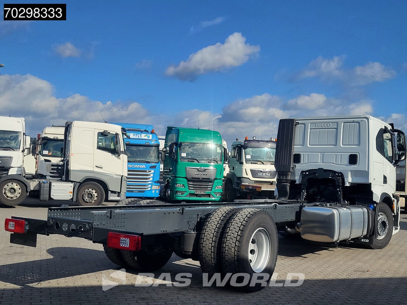 Iveco S-Way 340 4X2 NEW! Chassis Automatic Navi LED Euro 6 - Šasija kravas automašīna: foto 5 Iveco S-Way 340 4X2 NEW! Chassis Automatic Navi LED Euro 6 - Šasija kravas automašīna: foto 5