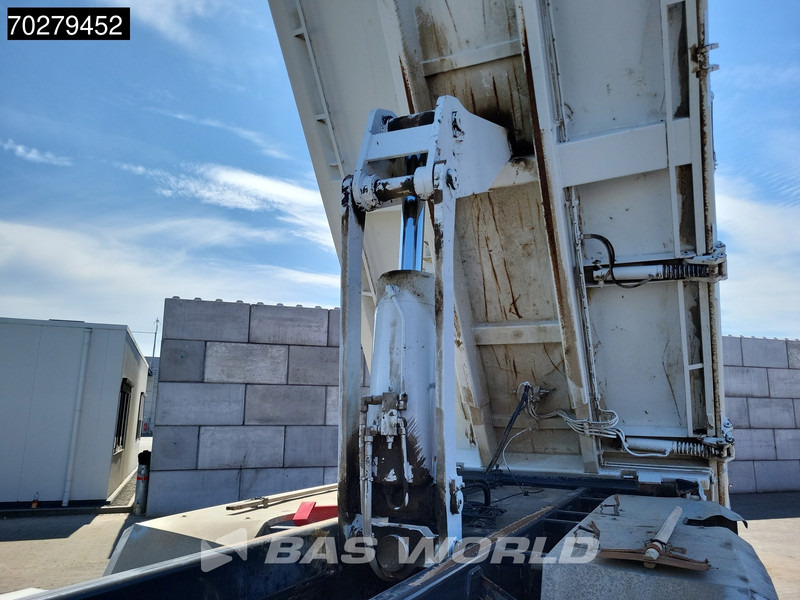 Iveco Stralis 480 8X4 Retarder Hydrauliek BigAxle Euro 6 - Kravas automašīna pašizgāzējs: foto 3 Iveco Stralis 480 8X4 Retarder Hydrauliek BigAxle Euro 6 - Kravas automašīna pašizgāzējs: foto 3