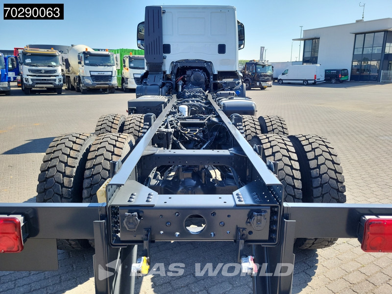 Iveco T-WAY 360 6X6 NEW 6x6 chassis! Big-Axle Steelsuspension Automatic Euro 6 - Šasija kravas automašīna: foto 5 Iveco T-WAY 360 6X6 NEW 6x6 chassis! Big-Axle Steelsuspension Automatic Euro 6 - Šasija kravas automašīna: foto 5