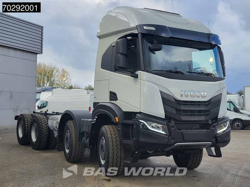 Iveco T-WAY 510 8X4 NEW! Retarder Big-Axle Steelsuspension LED Euro 6 - Šasija kravas automašīna: foto 3 Iveco T-WAY 510 8X4 NEW! Retarder Big-Axle Steelsuspension LED Euro 6 - Šasija kravas automašīna: foto 3