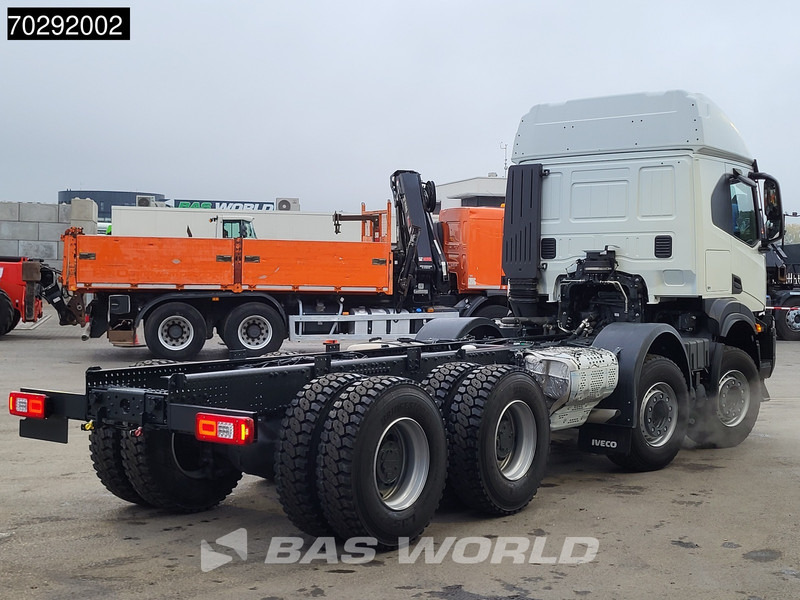 Iveco T-Way 510 8X4 NEW chassis! Retarder Big-Axle Steelsuspension LED Automatic Euro 6 - Šasija kravas automašīna: foto 5 Iveco T-Way 510 8X4 NEW chassis! Retarder Big-Axle Steelsuspension LED Automatic Euro 6 - Šasija kravas automašīna: foto 5