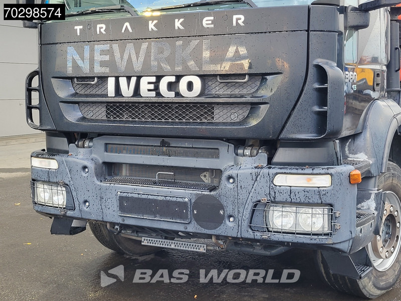 Bortu kravas automašīna/ Platforma, Kravas auto ar manipulatoru Iveco Trakker 360 6X4 Palfinger PK44002 Crane 8x Extensions Full Steel Big-Axle Manual Euro 5: foto 16 Bortu kravas automašīna/ Platforma, Kravas auto ar manipulatoru Iveco Trakker 360 6X4 Palfinger PK44002 Crane 8x Extensions Full Steel Big-Axle Manual Euro 5: foto 16