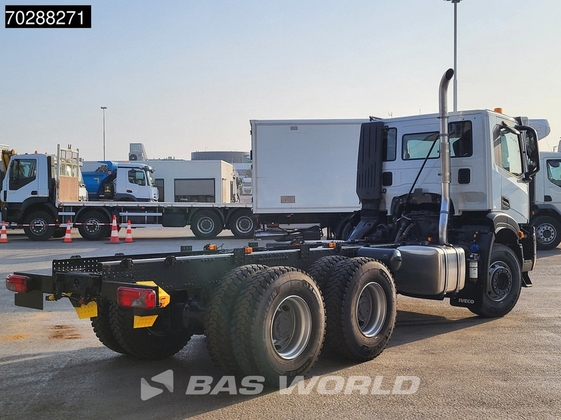 Iveco X-Way 460 6X4 New! Retarder Steelsuspension Big-Axle Navi Euro 6 - Šasija kravas automašīna: foto 5 Iveco X-Way 460 6X4 New! Retarder Steelsuspension Big-Axle Navi Euro 6 - Šasija kravas automašīna: foto 5