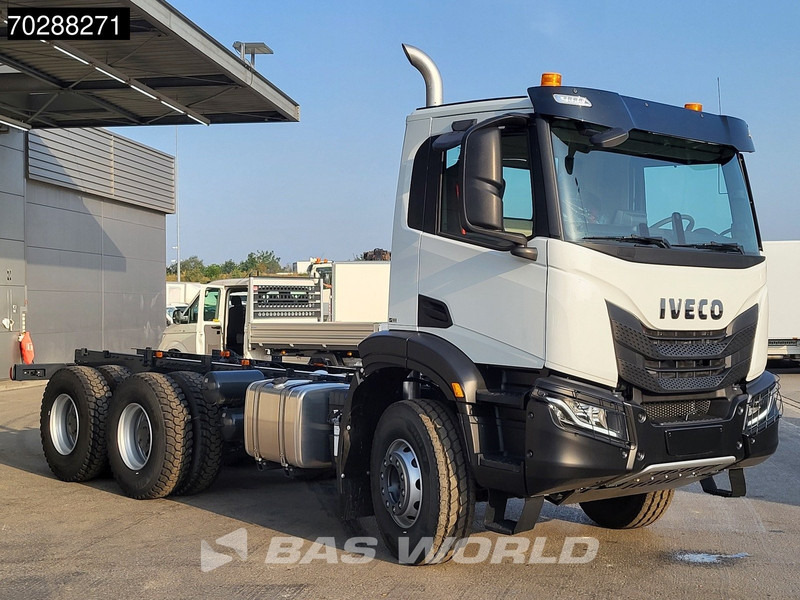 Iveco X-Way 460 6X4 New! Retarder Steelsuspension Big-Axle Navi Euro 6 - Šasija kravas automašīna: foto 3 Iveco X-Way 460 6X4 New! Retarder Steelsuspension Big-Axle Navi Euro 6 - Šasija kravas automašīna: foto 3