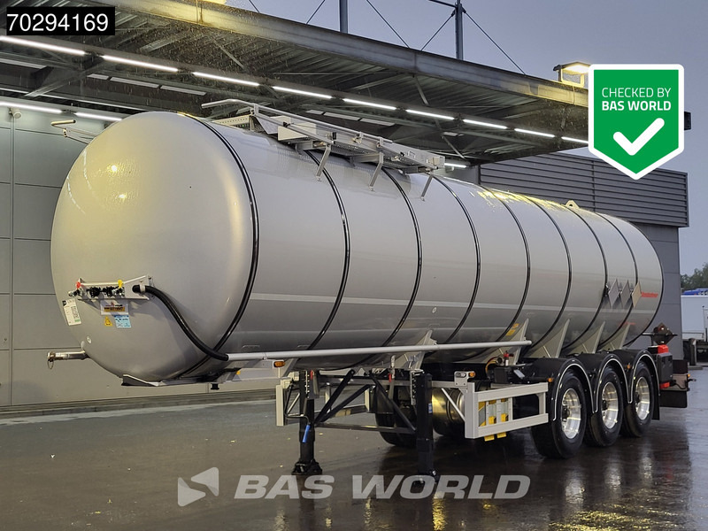 Kässbohrer STB 3 axles New! 32.000L Bitumen - Puspiekabe cisterna: foto 1 Kässbohrer STB 3 axles New! 32.000L Bitumen - Puspiekabe cisterna: foto 1