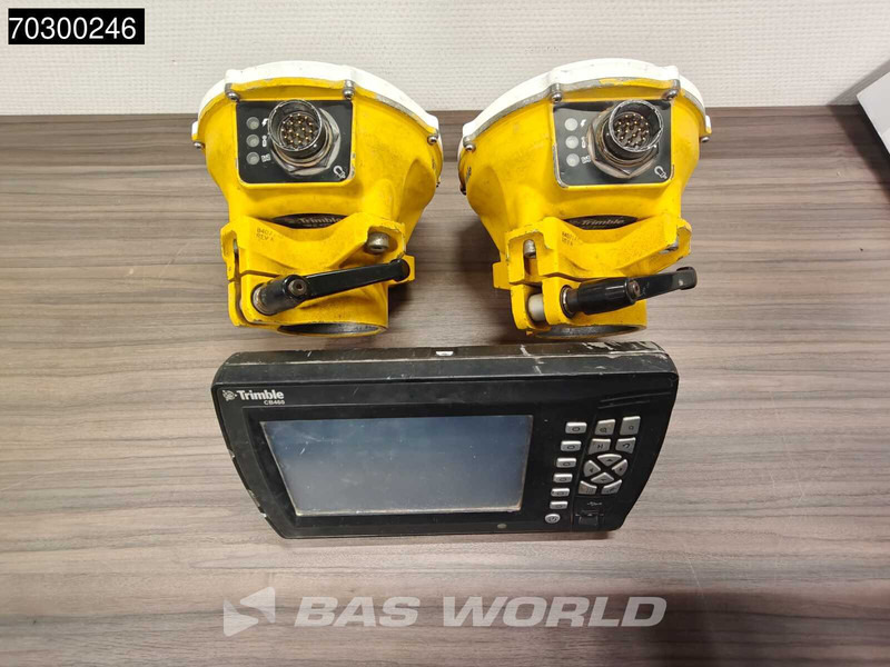 Komatsu PC210 LC-10 Trimble GPS + Rototilt - Kāpurķēžu ekskavators: foto 2 Komatsu PC210 LC-10 Trimble GPS + Rototilt - Kāpurķēžu ekskavators: foto 2