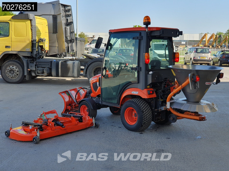 Kubota BX231 D-C C10 4X4 4x4 - INCL ATTACHMENTS - Traktors: foto 2 Kubota BX231 D-C C10 4X4 4x4 - INCL ATTACHMENTS - Traktors: foto 2