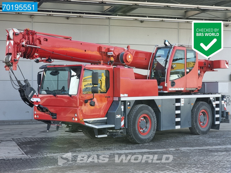 Liebherr LTM1030 LOW HOURS - REMOTE CONTROL - Celtnis nelīdzenām virsmām: foto 1 Liebherr LTM1030 LOW HOURS - REMOTE CONTROL - Celtnis nelīdzenām virsmām: foto 1