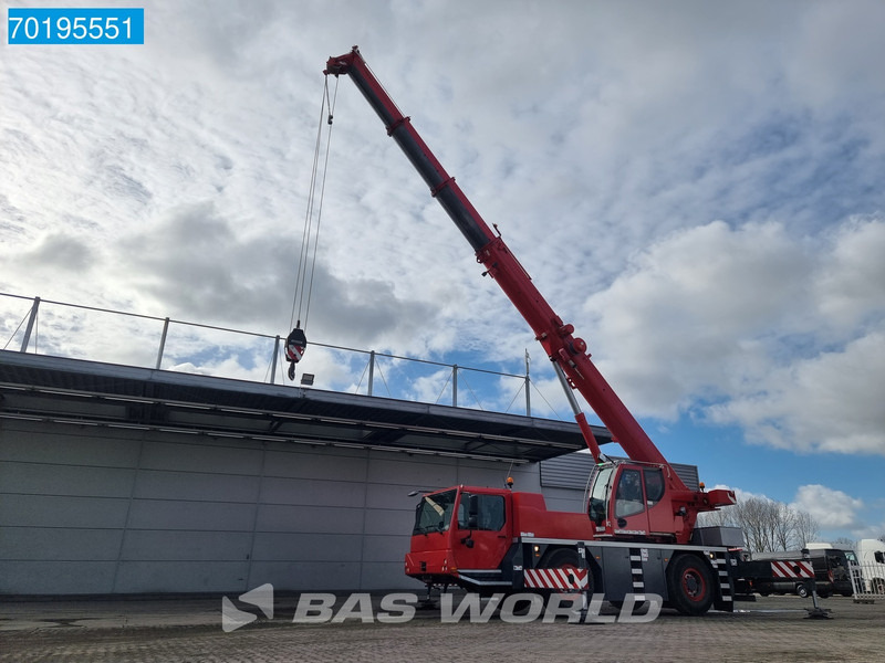Liebherr LTM1030 LOW HOURS - REMOTE CONTROL - Celtnis nelīdzenām virsmām: foto 2 Liebherr LTM1030 LOW HOURS - REMOTE CONTROL - Celtnis nelīdzenām virsmām: foto 2