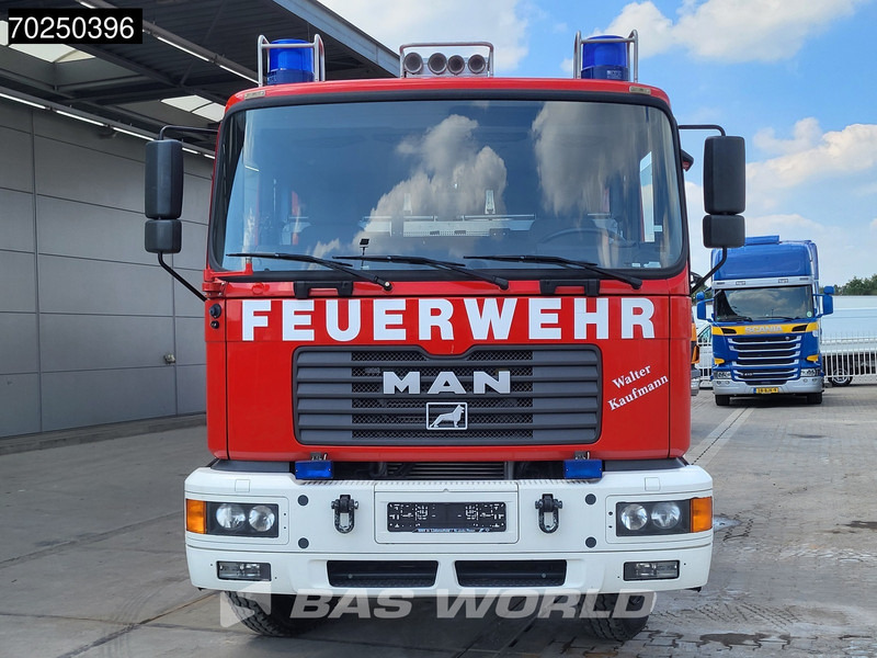 MAN TGA 14.284 4X4 4x4 Manual Schlingmann LF16/12 pump Feuerwehr Steelsuspension Euro 2 - Ugunsdzēsēju mašīna: foto 3 MAN TGA 14.284 4X4 4x4 Manual Schlingmann LF16/12 pump Feuerwehr Steelsuspension Euro 2 - Ugunsdzēsēju mašīna: foto 3