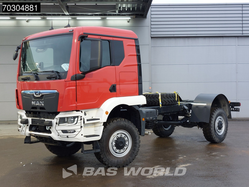 MAN TGM 18.250 4X4 NEW 4x4 Steel suspension Automatic Airco Euro 6 - Šasija kravas automašīna: foto 5 MAN TGM 18.250 4X4 NEW 4x4 Steel suspension Automatic Airco Euro 6 - Šasija kravas automašīna: foto 5