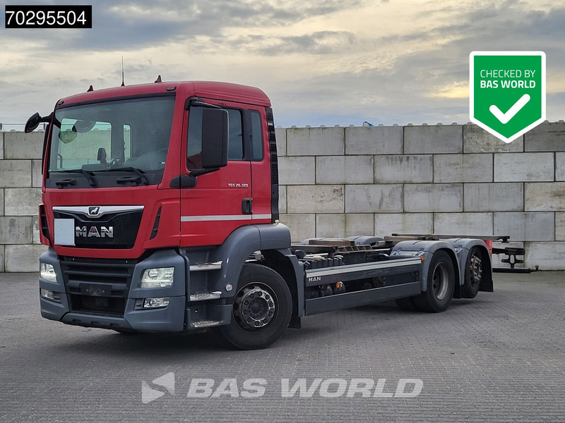 MAN TGS 26.320 TGS 6X2 ADR BDF Lift + Steering Axle Euro 6 - Konteineru vedējs/ Kravas automašīna ar noņemamā virsbūve: foto 1 MAN TGS 26.320 TGS 6X2 ADR BDF Lift + Steering Axle Euro 6 - Konteineru vedējs/ Kravas automašīna ar noņemamā virsbūve: foto 1