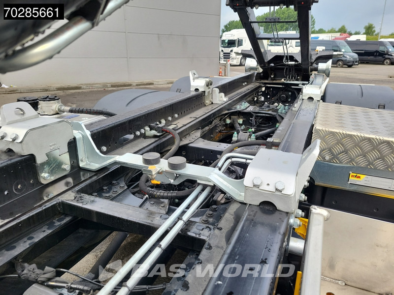 Jaunā Pacēlājs ar āķi MAN TGS 26.440 6X4 NEW HYVA H20-60S Automatic Steelsuspension Euro 6: foto 15