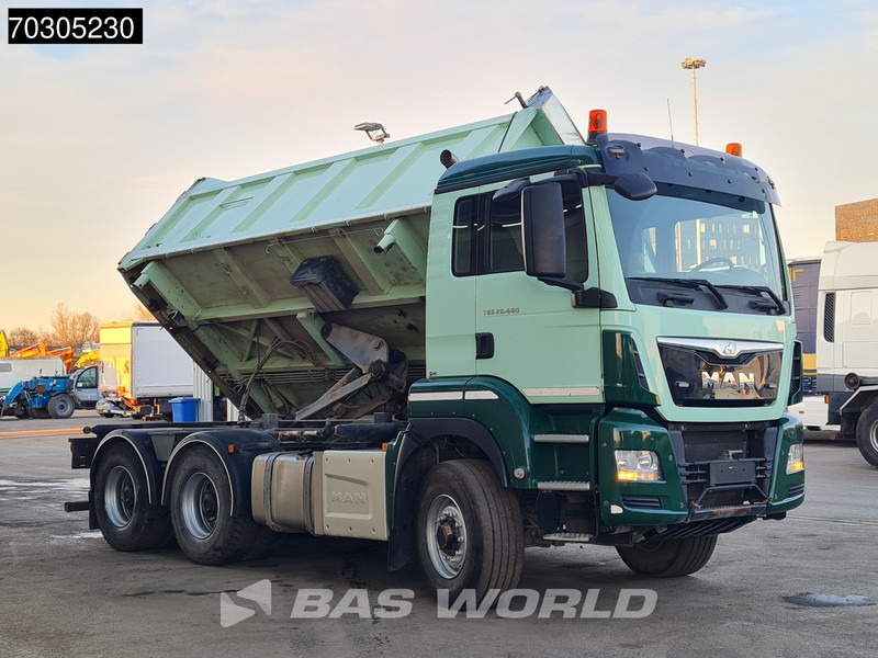 MAN TGS 26.480 6X6 13 m³ 2-way tipper Tarpaulin 6x6 Hydrodrive Big-Axle Euro 6 - Kravas automašīna pašizgāzējs: foto 3 MAN TGS 26.480 6X6 13 m³ 2-way tipper Tarpaulin 6x6 Hydrodrive Big-Axle Euro 6 - Kravas automašīna pašizgāzējs: foto 3