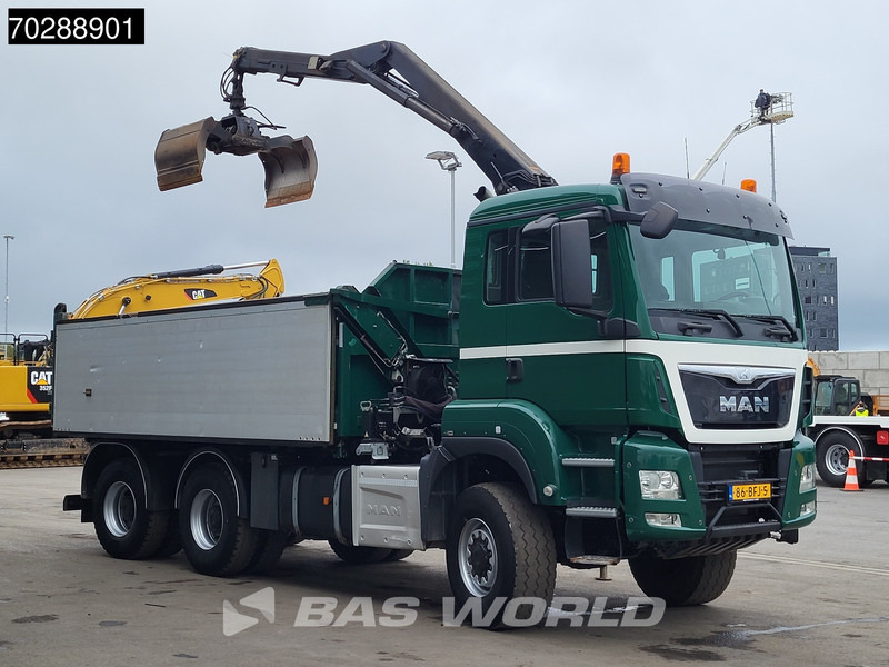 MAN TGS 33.440 TGS 6X6 NL-Truck 12m3 Jansen Tipper HMF 1643 Crane Steering-Axle Big-Axle Automatic Euro 6 - Kravas automašīna pašizgāzējs, Kravas auto ar manipulatoru: foto 3 MAN TGS 33.440 TGS 6X6 NL-Truck 12m3 Jansen Tipper HMF 1643 Crane Steering-Axle Big-Axle Automatic Euro 6 - Kravas automašīna pašizgāzējs, Kravas auto ar manipulatoru: foto 3