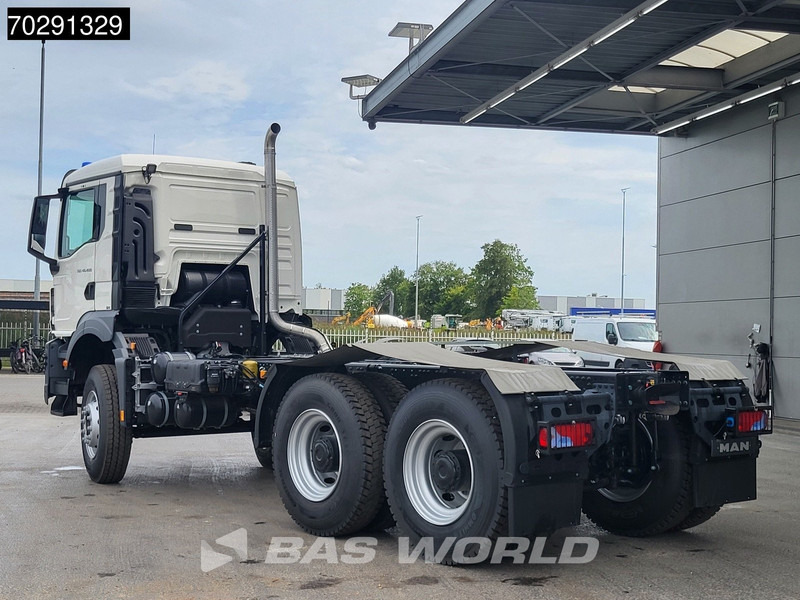 MAN TGS 40.400 6X4 NEW 6x4 chassis PTO Preparation Steelsuspension Big-Axle Automatic Euro 2 - Šasija kravas automašīna: foto 2 MAN TGS 40.400 6X4 NEW 6x4 chassis PTO Preparation Steelsuspension Big-Axle Automatic Euro 2 - Šasija kravas automašīna: foto 2