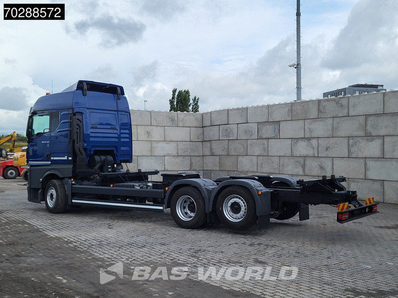 MAN TGX 26.470 6X2 BDF Retarder Lift+Steering-Axle ACC Euro 6 - Konteineru vedējs/ Kravas automašīna ar noņemamā virsbūve: foto 2 MAN TGX 26.470 6X2 BDF Retarder Lift+Steering-Axle ACC Euro 6 - Konteineru vedējs/ Kravas automašīna ar noņemamā virsbūve: foto 2