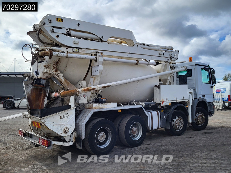 Mercedes-Benz Actros 3241 8X4 7m3 Putzmeister TMM 21-3 Retarder Big-Axle 3-Pedals Steelsuspension Euro 4 - Betonvedējs: foto 5 Mercedes-Benz Actros 3241 8X4 7m3 Putzmeister TMM 21-3 Retarder Big-Axle 3-Pedals Steelsuspension Euro 4 - Betonvedējs: foto 5