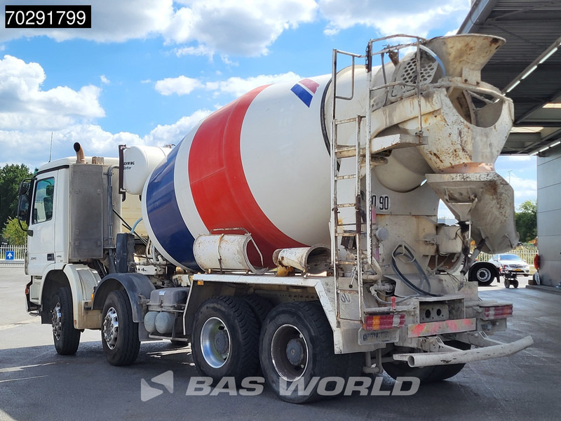 Mercedes-Benz Actros 3241 8X4 9m3 Schwing Stetter Retarder Big-Axle Steelsuspension 3-Pedals Euro 4 - Betonvedējs: foto 2 Mercedes-Benz Actros 3241 8X4 9m3 Schwing Stetter Retarder Big-Axle Steelsuspension 3-Pedals Euro 4 - Betonvedējs: foto 2