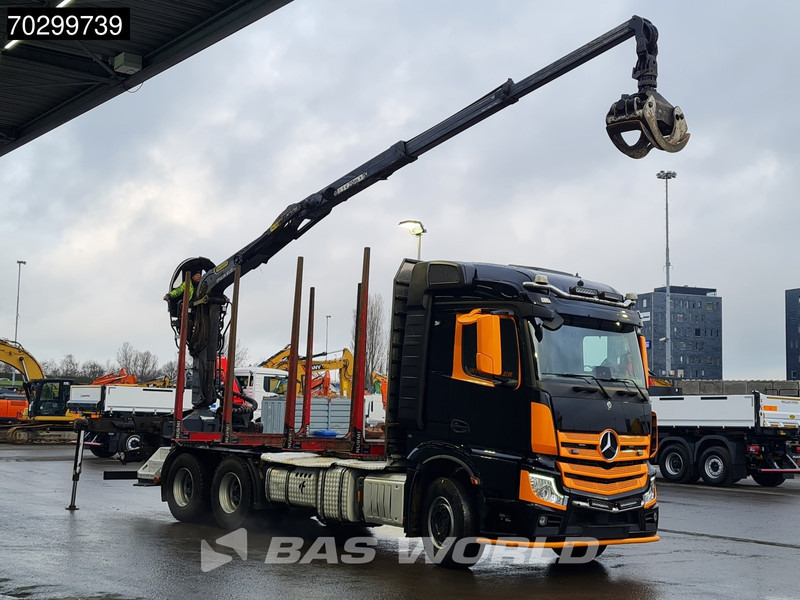 Mercedes-Benz Actros 3353 6X4 Palfinger Epsilon M12Z woodcrane Holztransport Retarder Euro 6 - Kokvedējs, Kravas auto ar manipulatoru: foto 3 Mercedes-Benz Actros 3353 6X4 Palfinger Epsilon M12Z woodcrane Holztransport Retarder Euro 6 - Kokvedējs, Kravas auto ar manipulatoru: foto 3