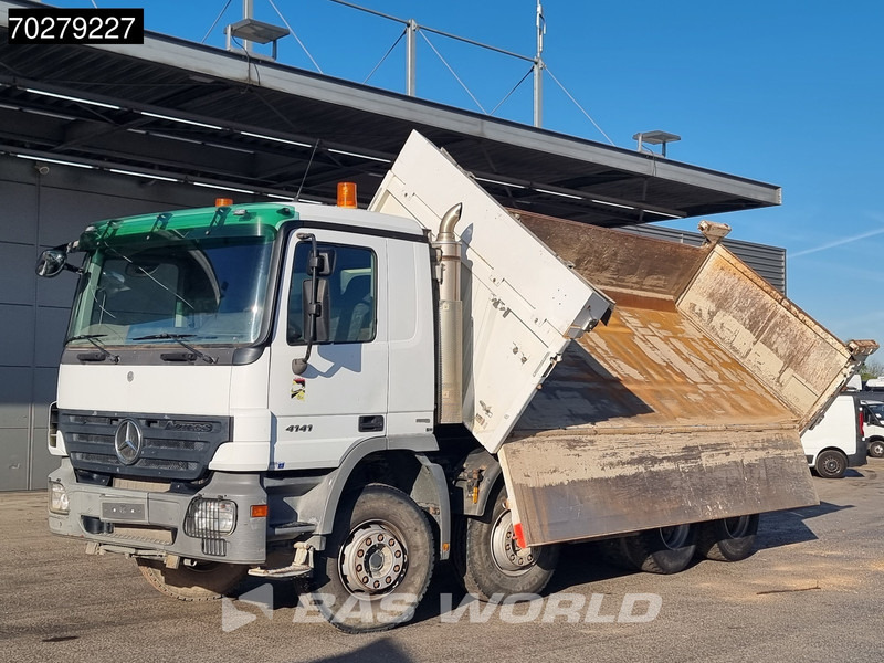 Mercedes-Benz Actros 4141 8X4 12m3 Meiller 2-way tipper steelsuspension Euro 4 - Kravas automašīna pašizgāzējs: foto 3 Mercedes-Benz Actros 4141 8X4 12m3 Meiller 2-way tipper steelsuspension Euro 4 - Kravas automašīna pašizgāzējs: foto 3