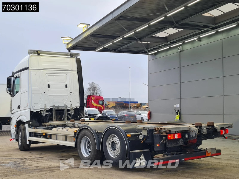 Mercedes-Benz Actros L 2558 Actros 6X2 BDF Full Air Suspension Automatic Lift-Axle Euro 6 - Konteineru vedējs/ Kravas automašīna ar noņemamā virsbūve: foto 2 Mercedes-Benz Actros L 2558 Actros 6X2 BDF Full Air Suspension Automatic Lift-Axle Euro 6 - Konteineru vedējs/ Kravas automašīna ar noņemamā virsbūve: foto 2