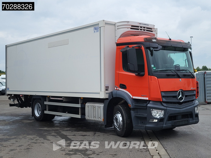 Mercedes-Benz Antos 1827 4X2 18tonner Cooling engine Defect Ladebordwand Automatic Euro 6 - Kravas automašīna refrižerators: foto 3 Mercedes-Benz Antos 1827 4X2 18tonner Cooling engine Defect Ladebordwand Automatic Euro 6 - Kravas automašīna refrižerators: foto 3