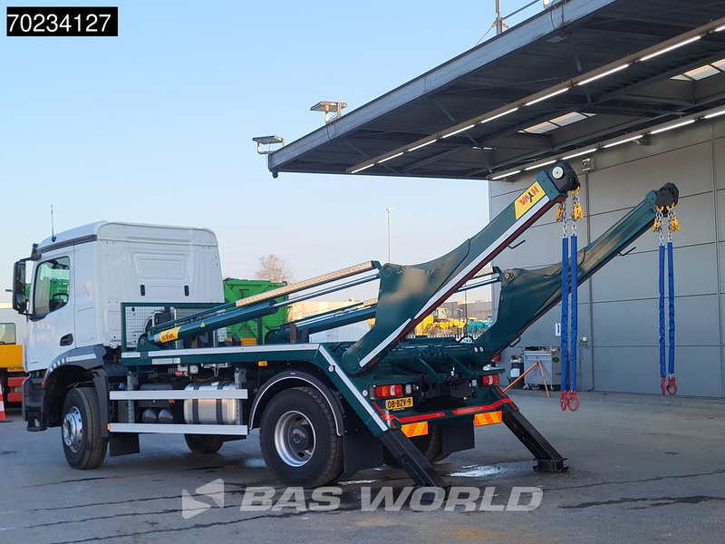Mercedes-Benz Arocs 2136 4X2 NL-Truck 12Tons HyvaLift Automatic Steelsuspension Euro 6 - Būvgružu konteineru vedējs: foto 5 Mercedes-Benz Arocs 2136 4X2 NL-Truck 12Tons HyvaLift Automatic Steelsuspension Euro 6 - Būvgružu konteineru vedējs: foto 5