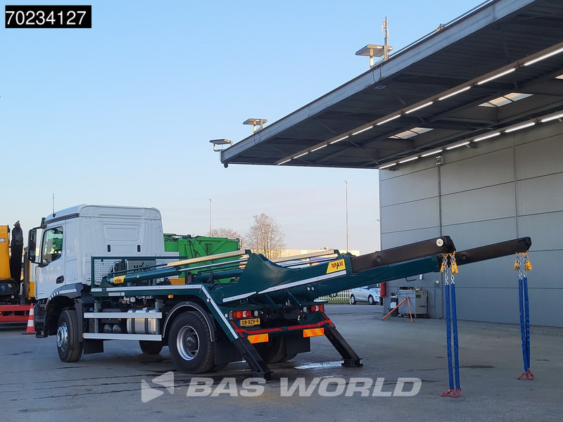 Mercedes-Benz Arocs 2136 4X2 NL-Truck 12Tons HyvaLift Automatic Steelsuspension Euro 6 - Būvgružu konteineru vedējs: foto 2 Mercedes-Benz Arocs 2136 4X2 NL-Truck 12Tons HyvaLift Automatic Steelsuspension Euro 6 - Būvgružu konteineru vedējs: foto 2