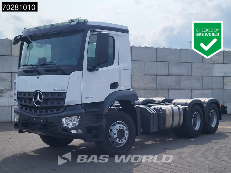 Mercedes-Benz Arocs 2636 6X4 Big-Axle Steelsuspension Euro 6 - Šasija kravas automašīna: foto 1 Mercedes-Benz Arocs 2636 6X4 Big-Axle Steelsuspension Euro 6 - Šasija kravas automašīna: foto 1