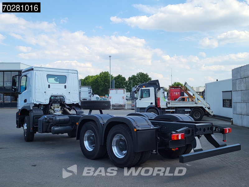 Mercedes-Benz Arocs 2640 6X4 NEW chassis Steel suspension Big-Axle Alcoa Automatic Euro 6 - Šasija kravas automašīna: foto 2 Mercedes-Benz Arocs 2640 6X4 NEW chassis Steel suspension Big-Axle Alcoa Automatic Euro 6 - Šasija kravas automašīna: foto 2
