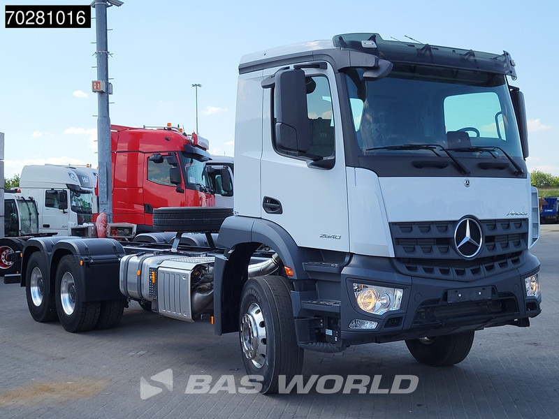 Mercedes-Benz Arocs 2640 6X4 NEW chassis Steel suspension Big-Axle Alcoa Automatic Euro 6 - Šasija kravas automašīna: foto 3 Mercedes-Benz Arocs 2640 6X4 NEW chassis Steel suspension Big-Axle Alcoa Automatic Euro 6 - Šasija kravas automašīna: foto 3